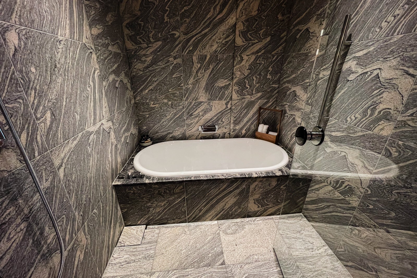 Ninenzaka House master bath Park Hyatt Kyoto