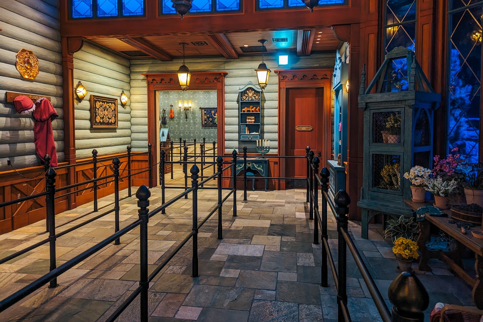 Anna and Elsa's Frozen Journey
