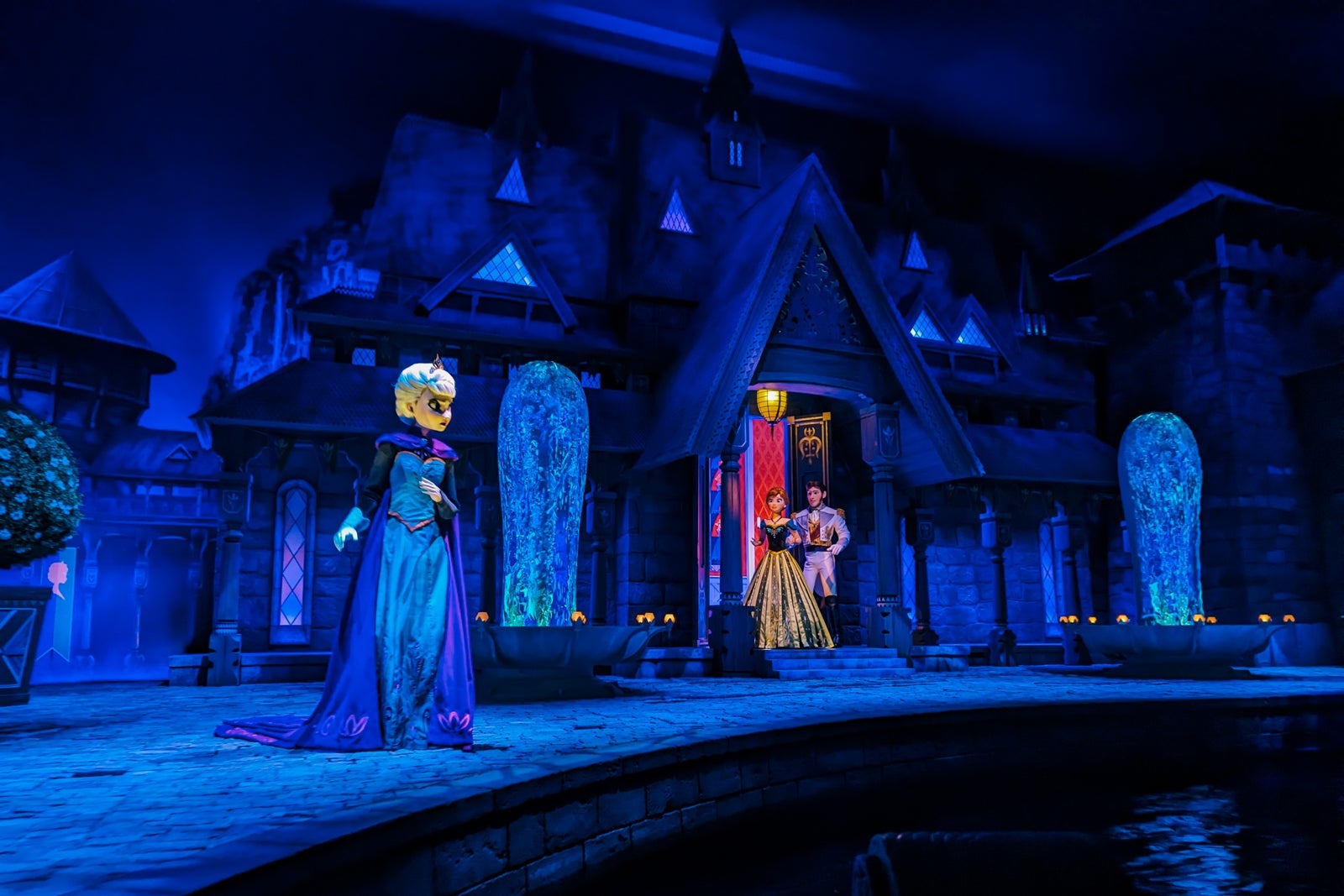Anna and Elsa's Frozen Journey