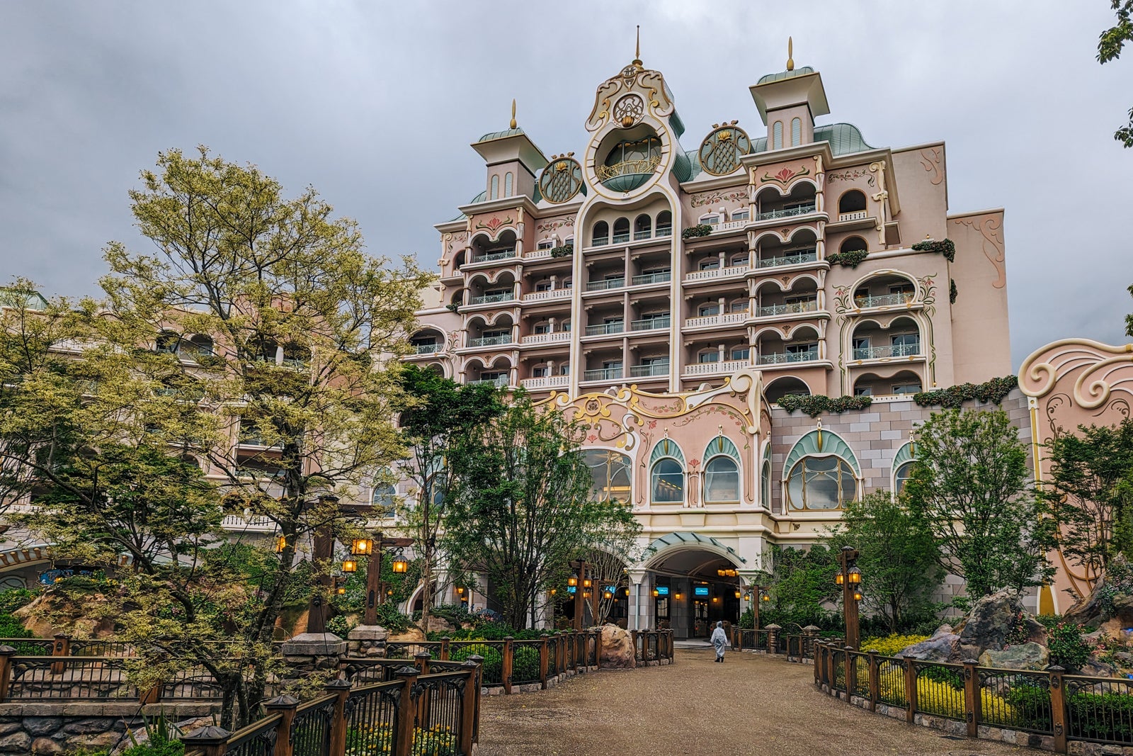 Tokyo DisneySea Fantasy Springs Hotel