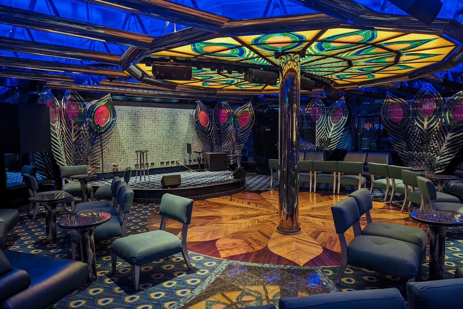 Carnival Glory Bar Blue