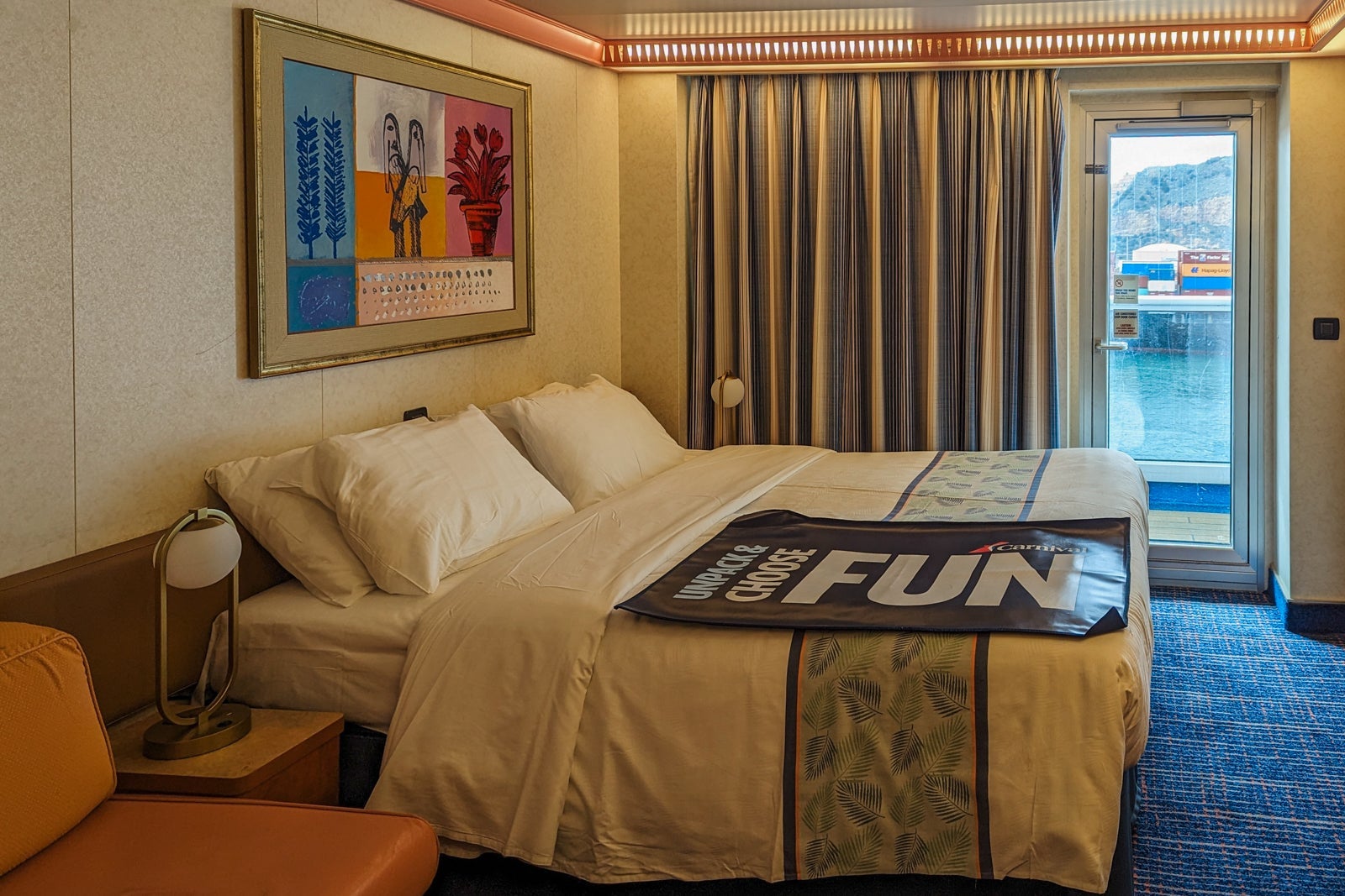 Carnival Glory cabin bed