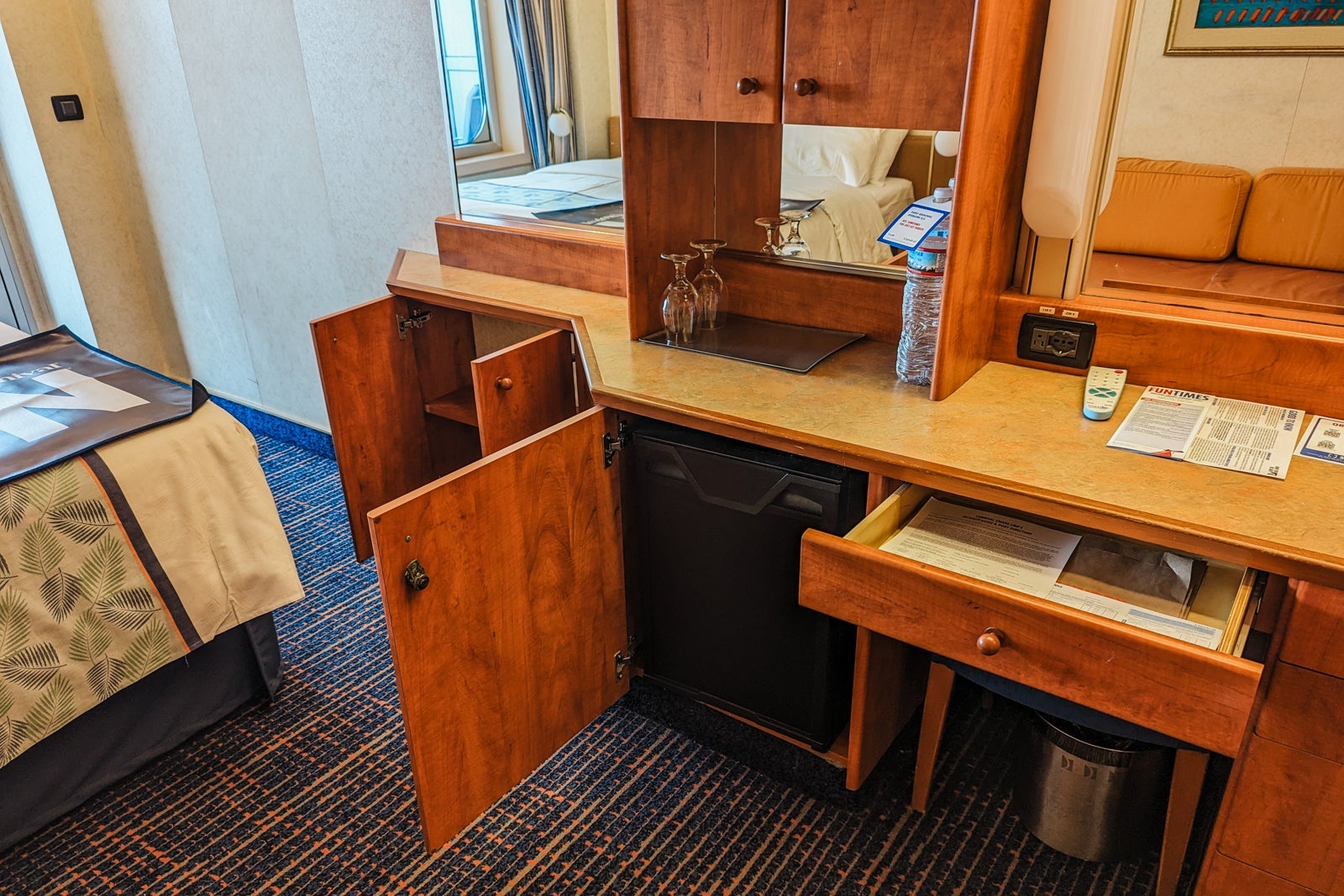 Carnival Glory cabin