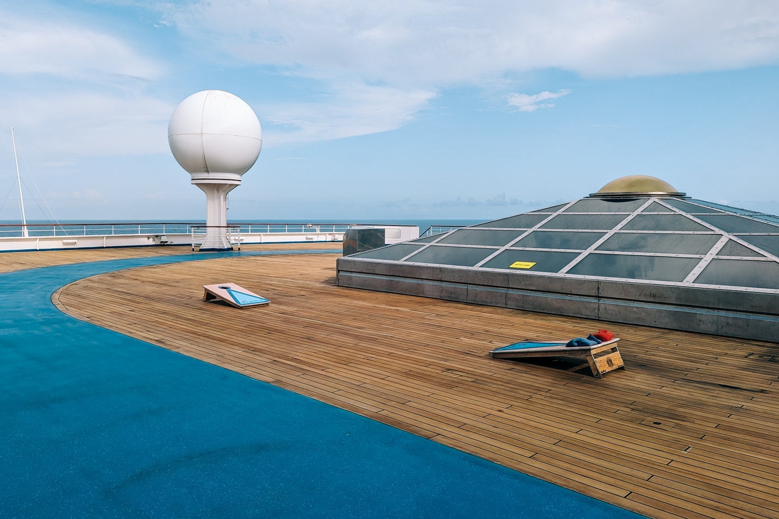 Carnival Glory deck games