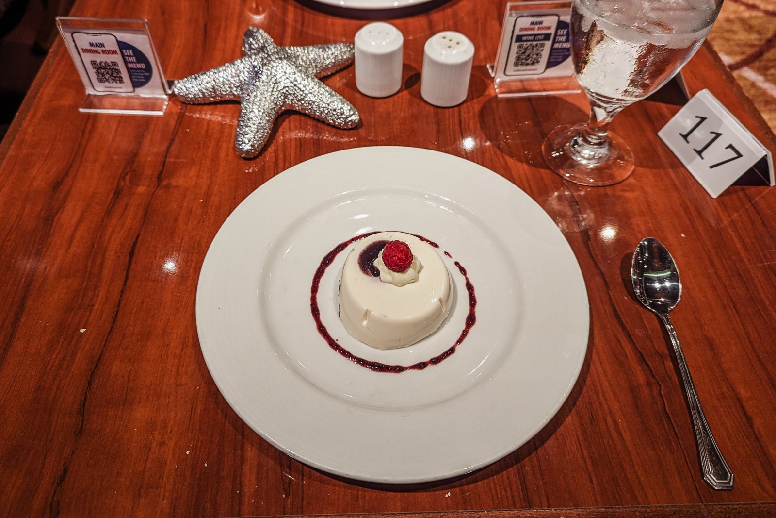 Carnival Glory dessert