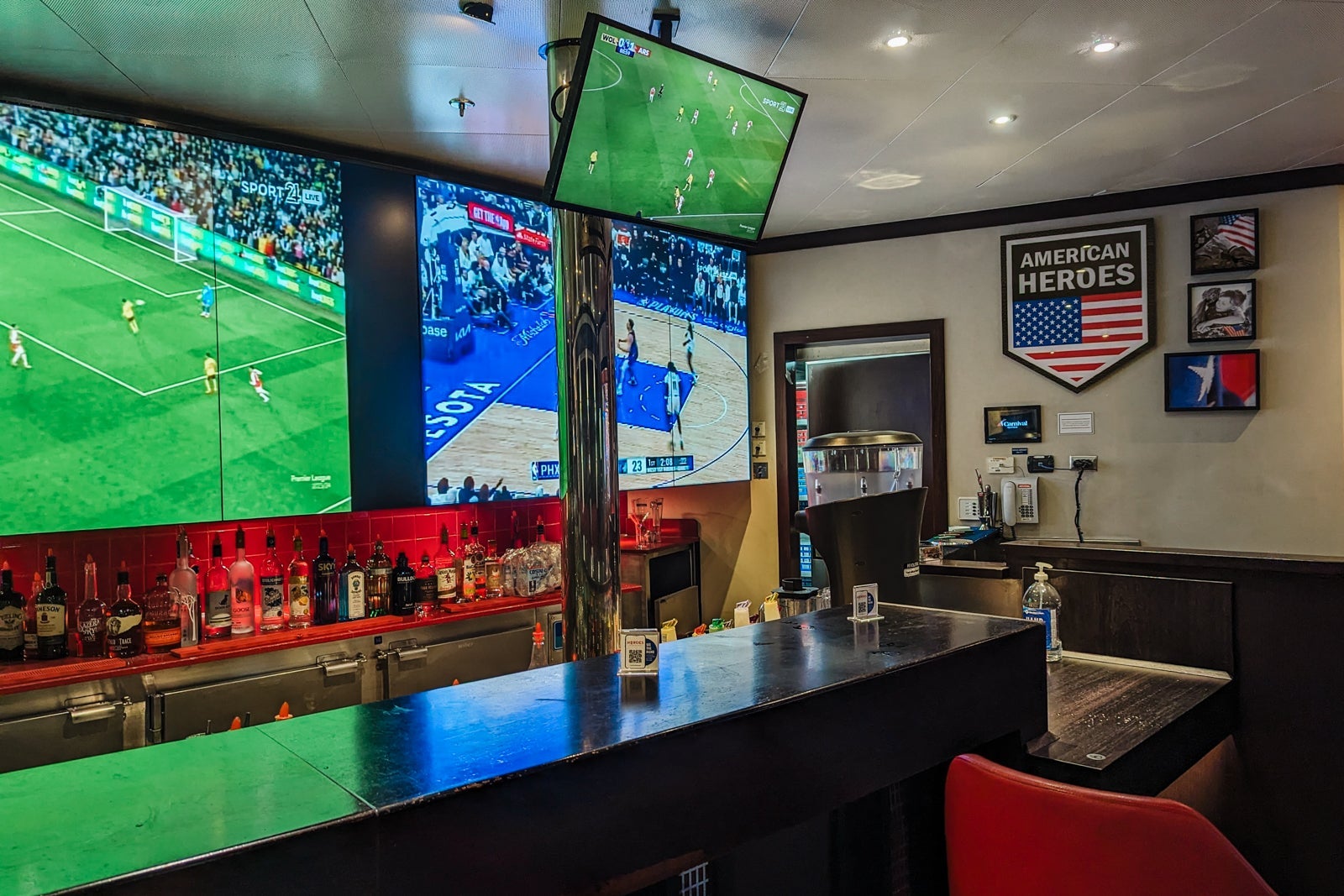 Carnival Glory Heroes sports bar