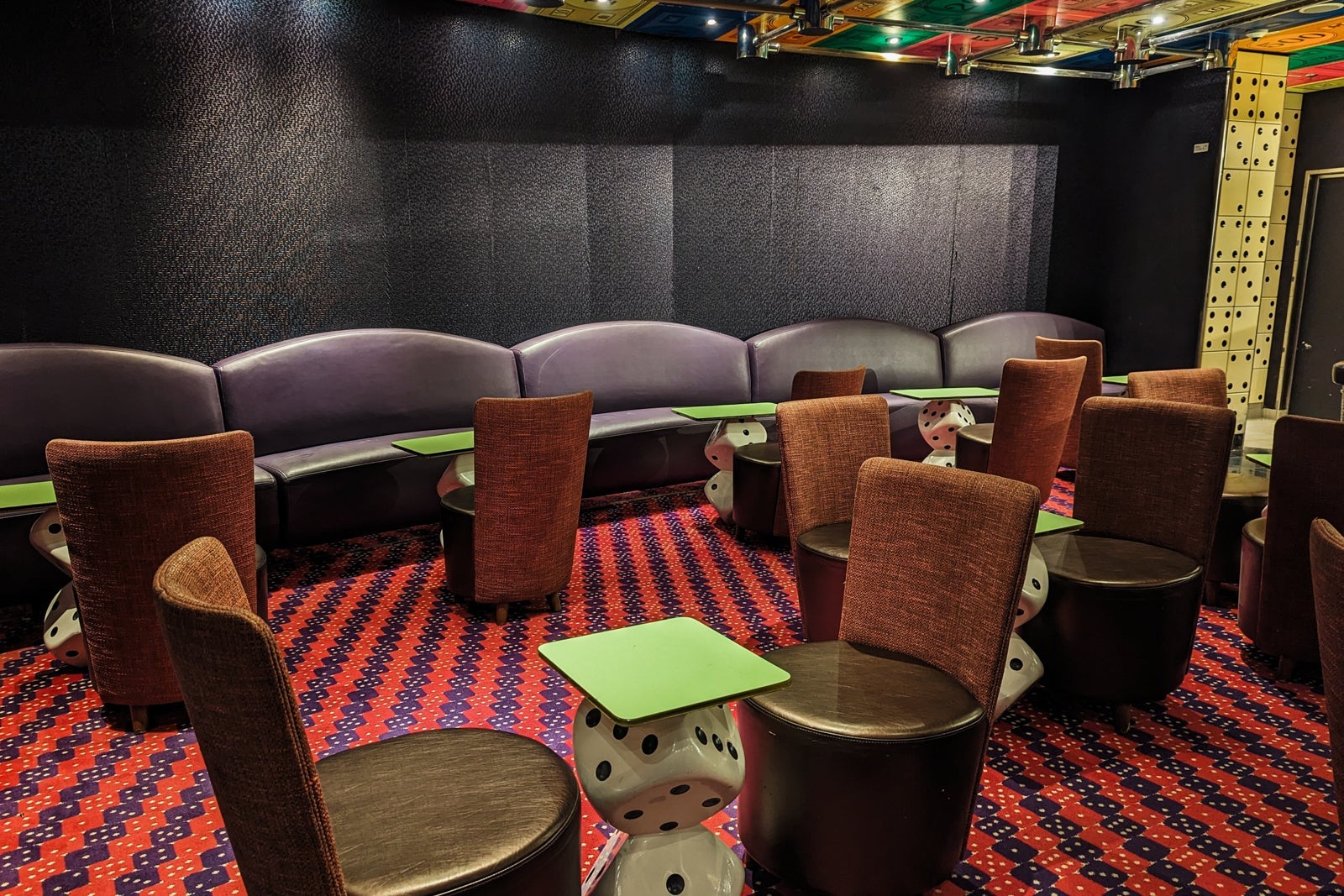 Carnival Glory Club O2