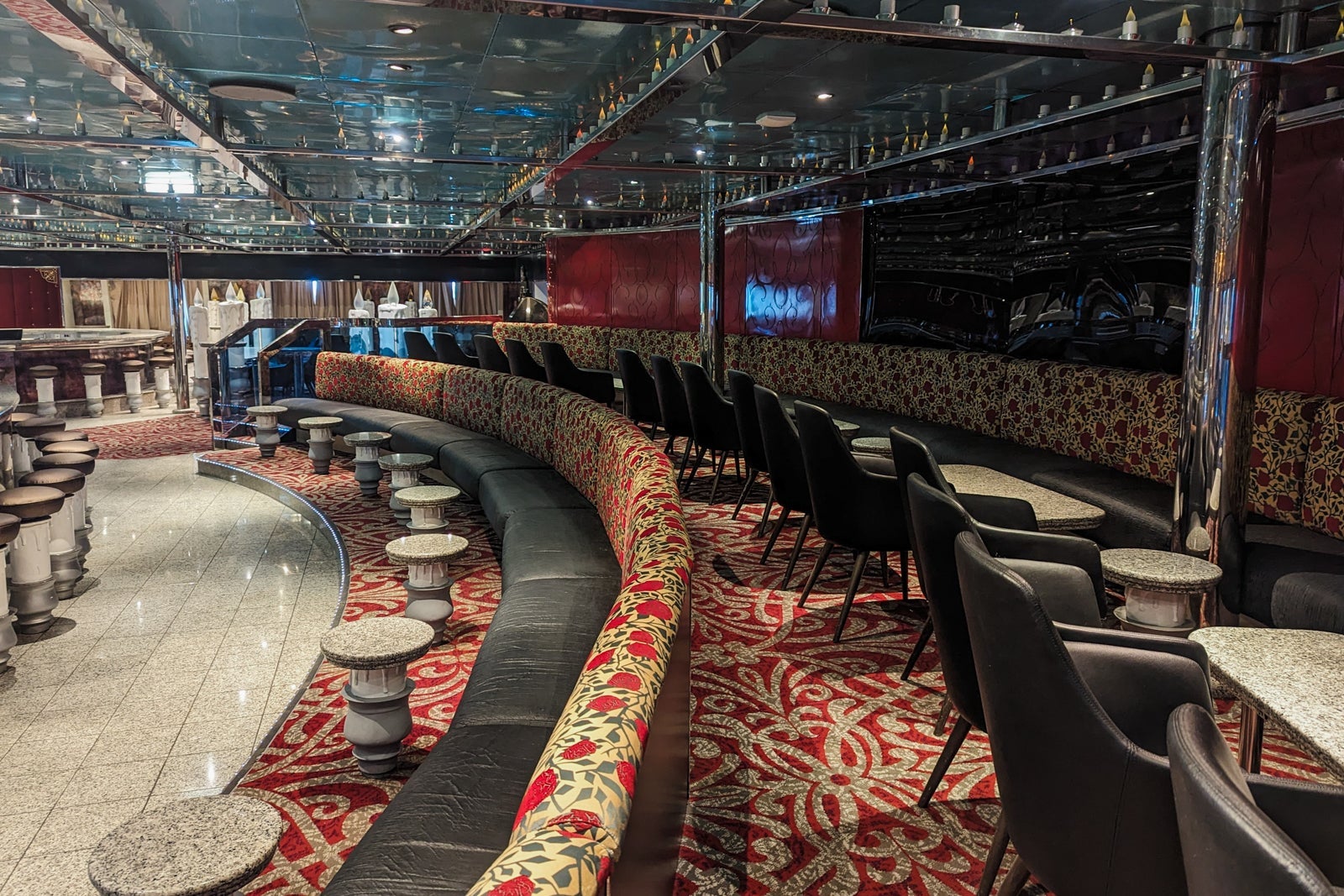 Carnival Glory night club