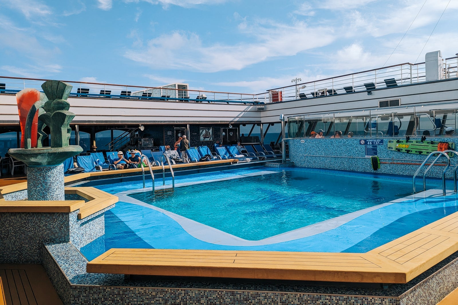 Carnival Glory pool