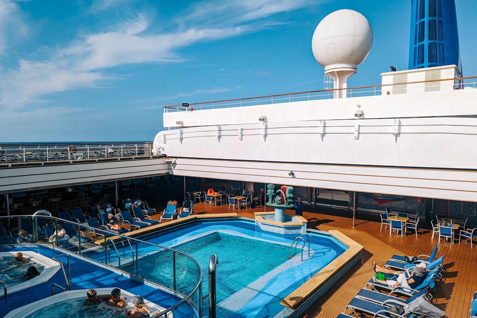 Carnival Glory pool
