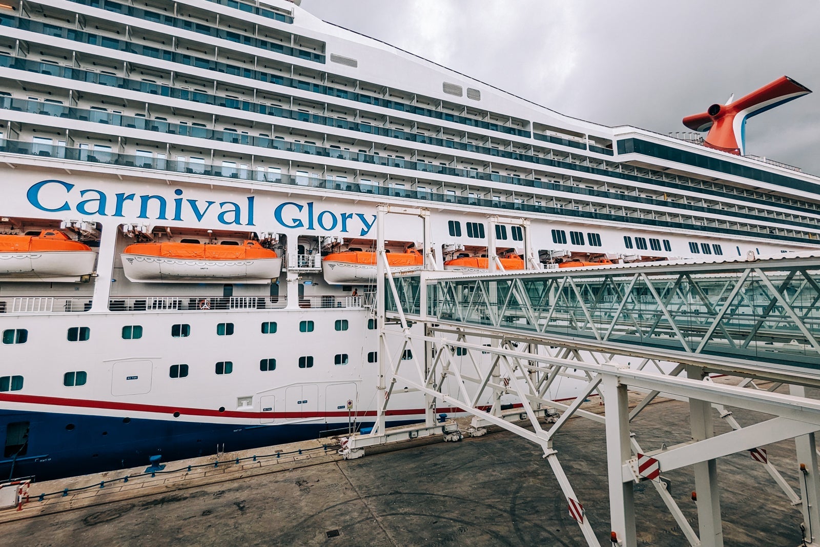 Carnival Glory