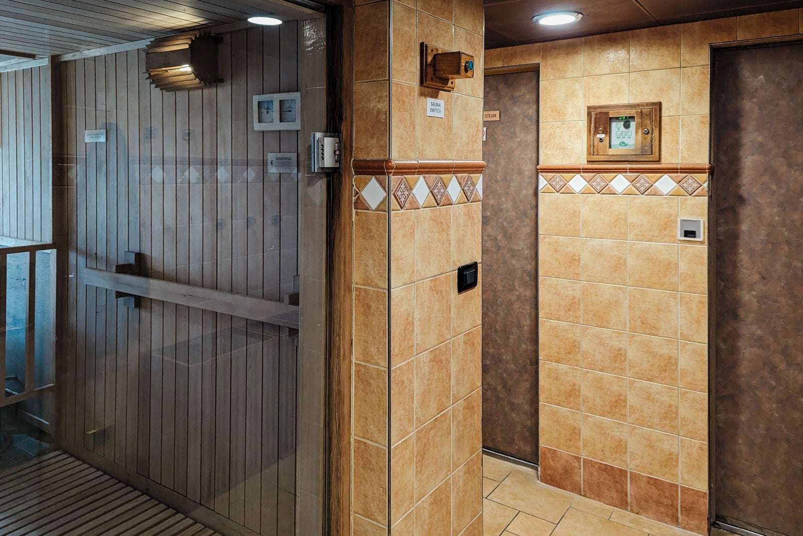 Carnival Glory fitness center