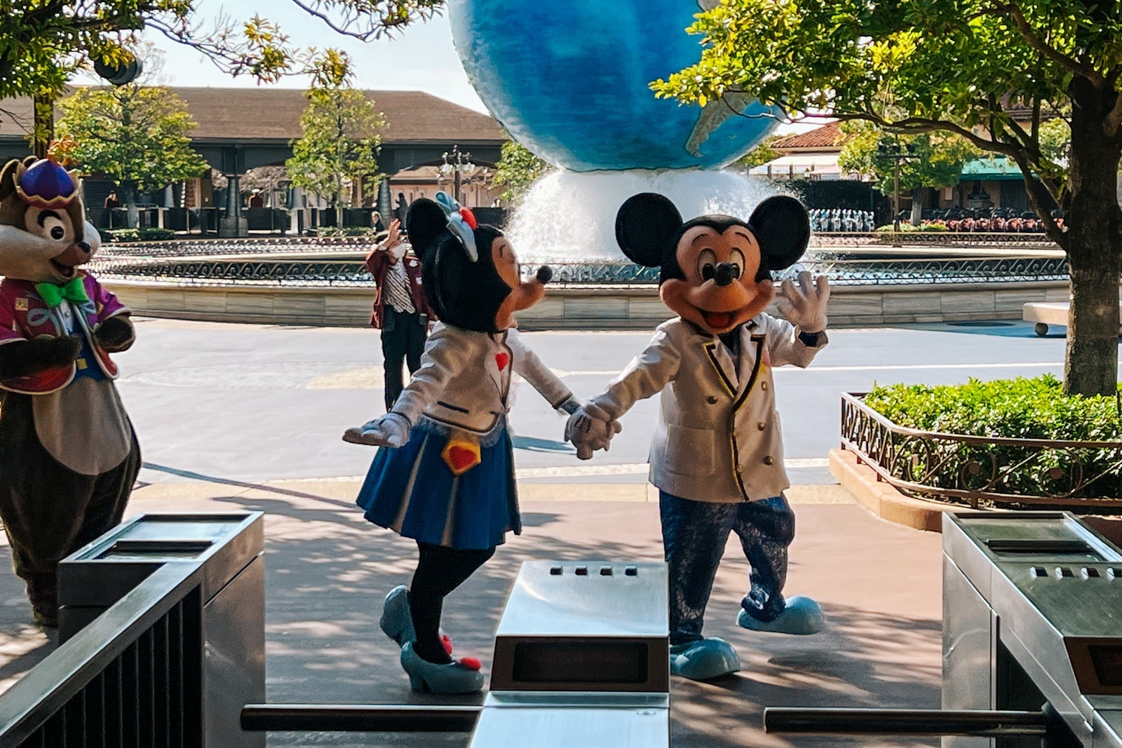 mickey and minnie