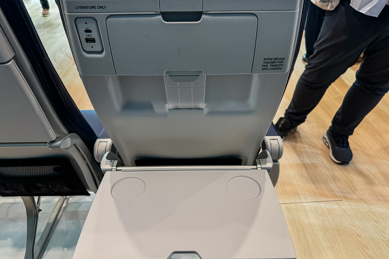 New Southwest seat tray table