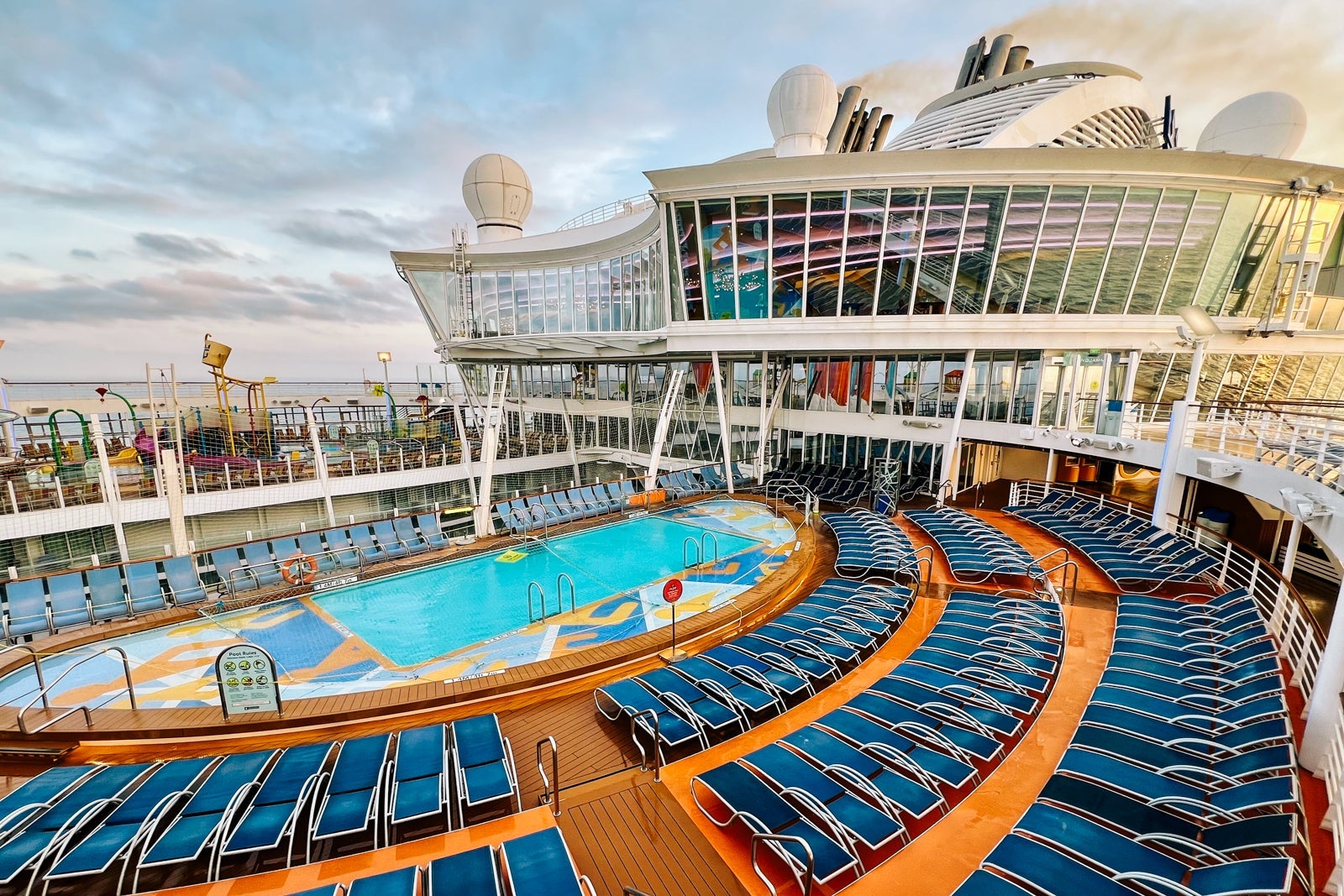The Sports Pool on Symphony of the Seas
