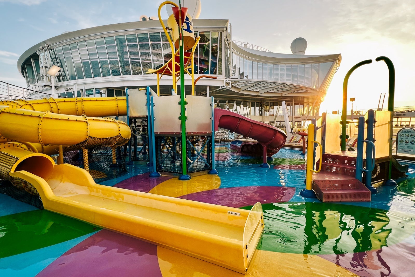 The Splash Pool on Symphony of the Seas