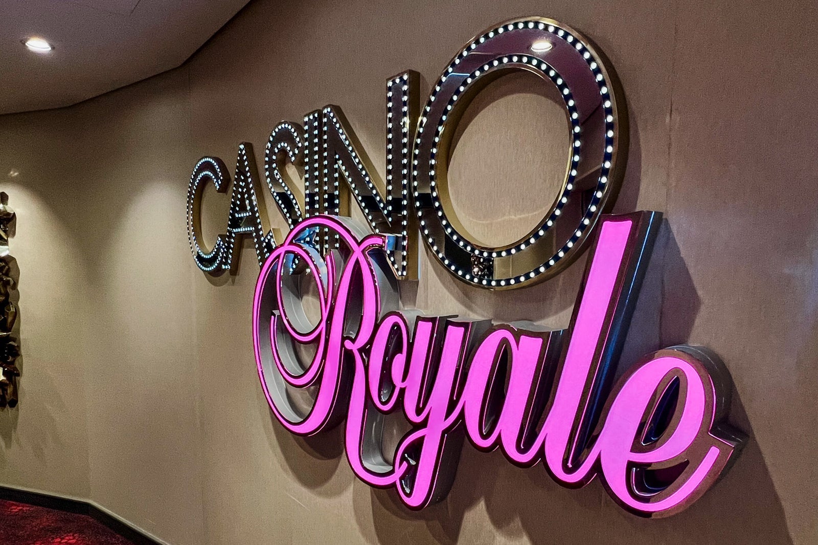 Casino Royale Symphony of the Seas