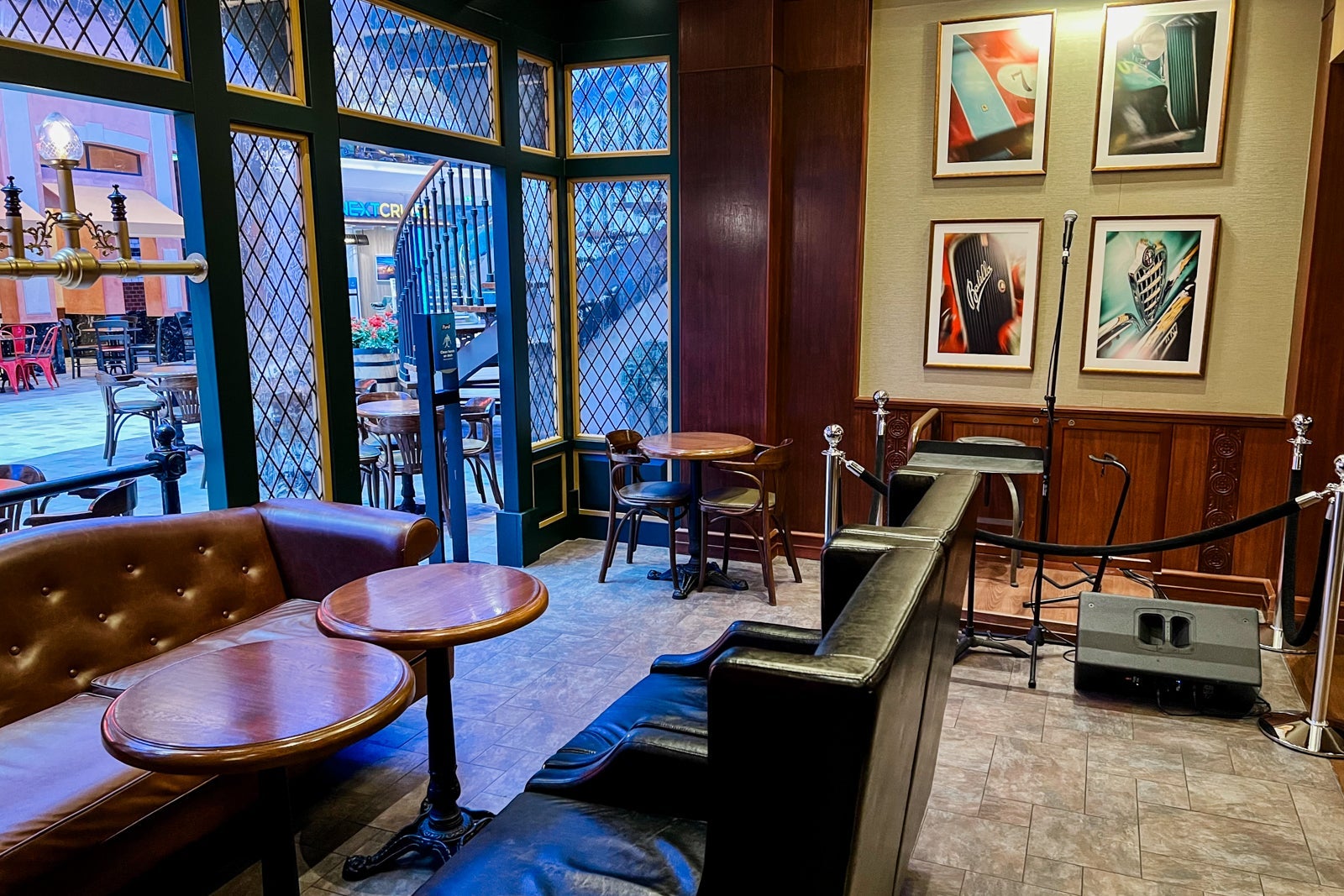 The Copper and Kettle pub.