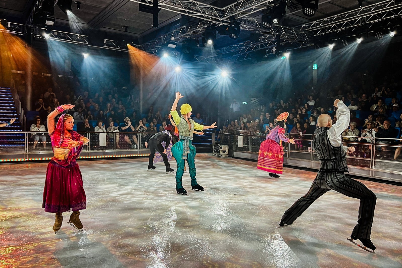 The '1977' ice show on Symphony of the Seas