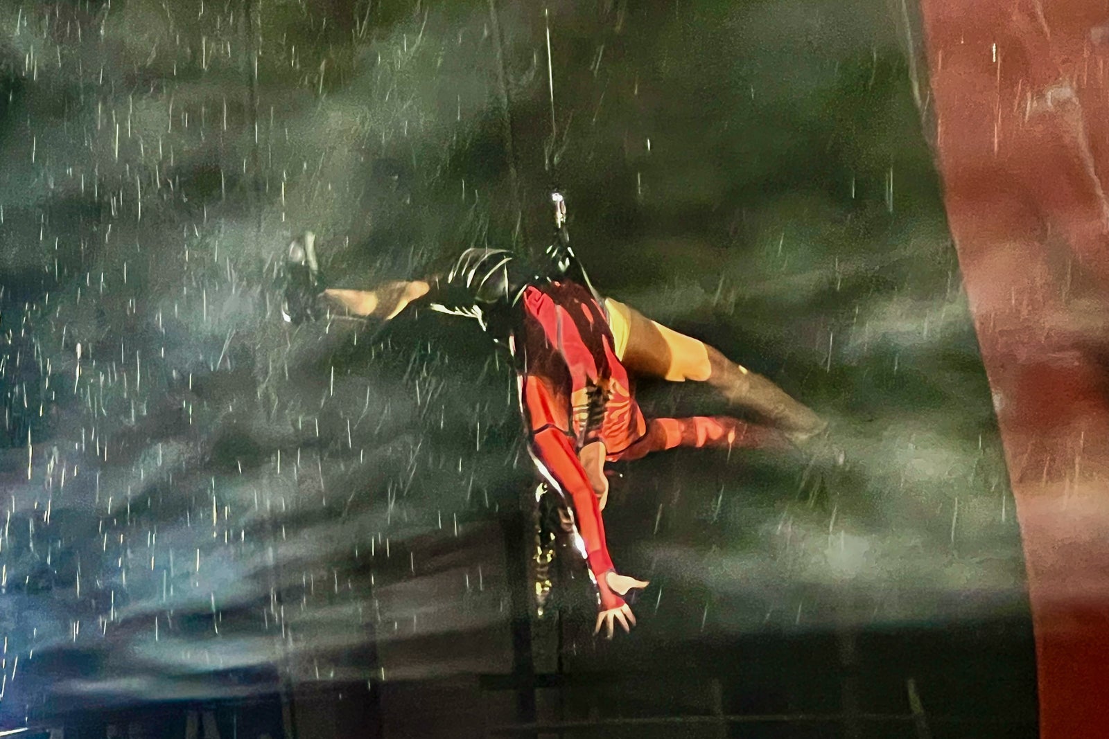 The Hiro aqua show on Symphony of the Seas