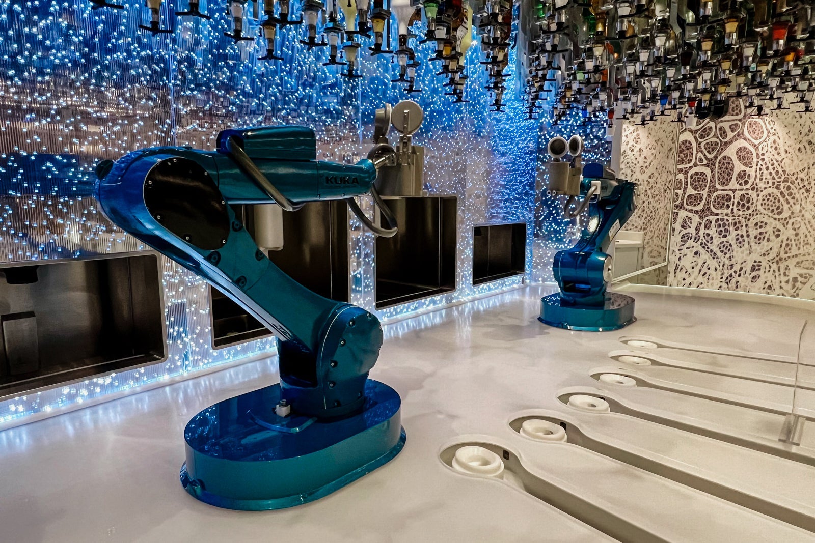 The Bionic Bar on Symphony of the Seas