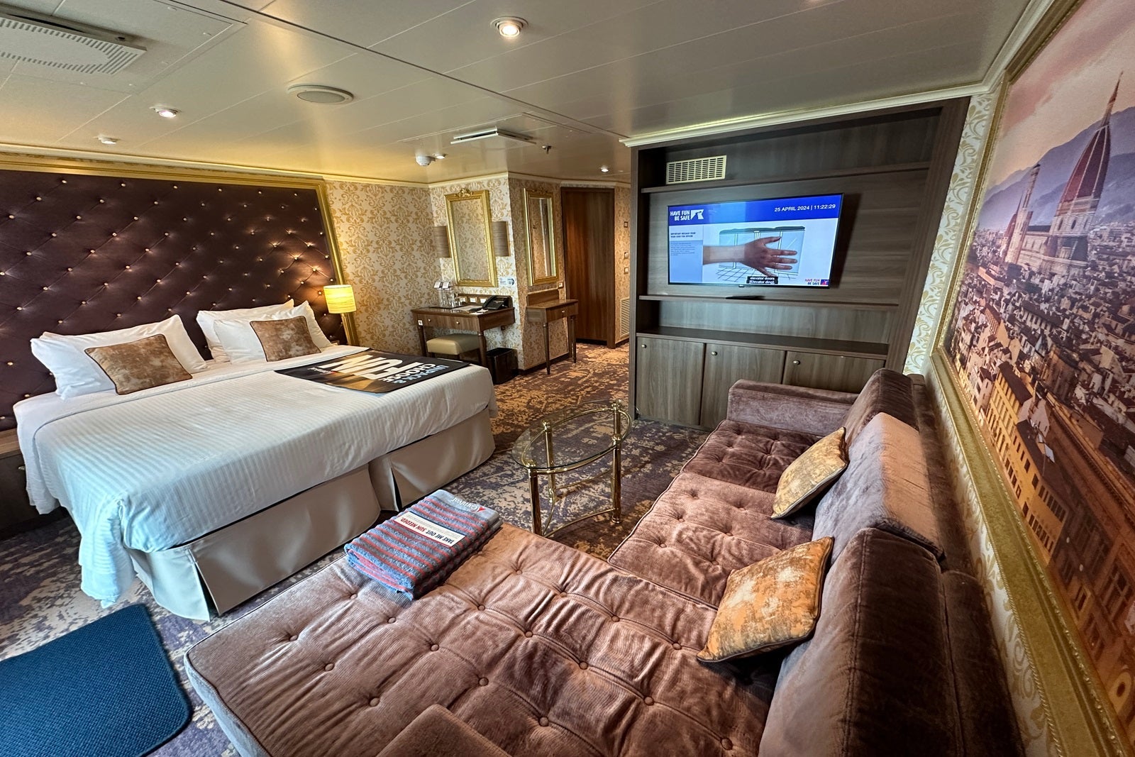 A suite on the Carnival Firenze