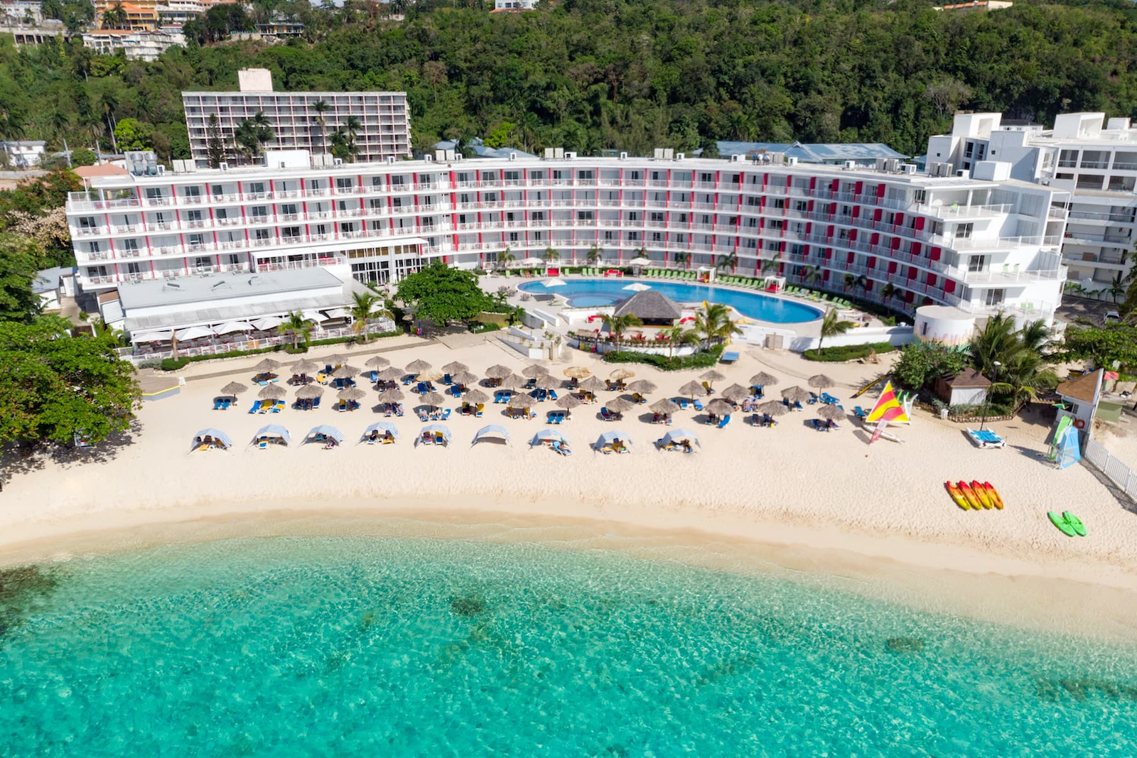 Grand Decameron Cornwall Beach, A Trademark All Inclusive (1)
