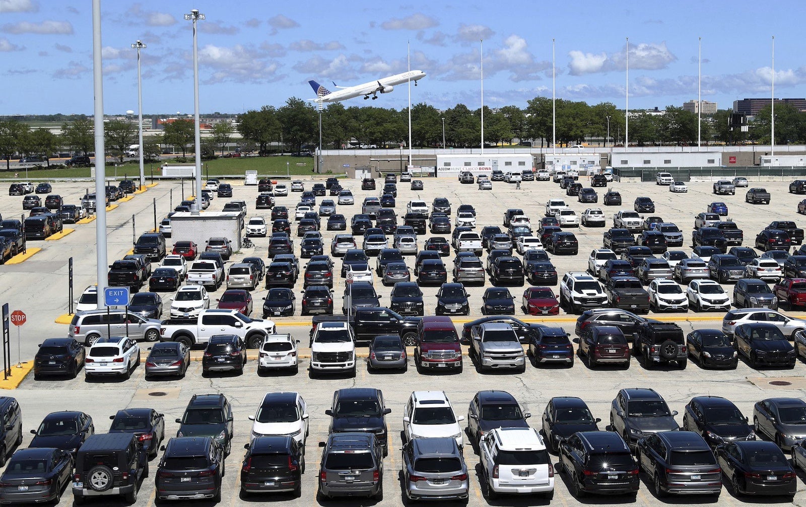 book-airport-parking-in-advance-to-save-time-and-money-the-points-guy