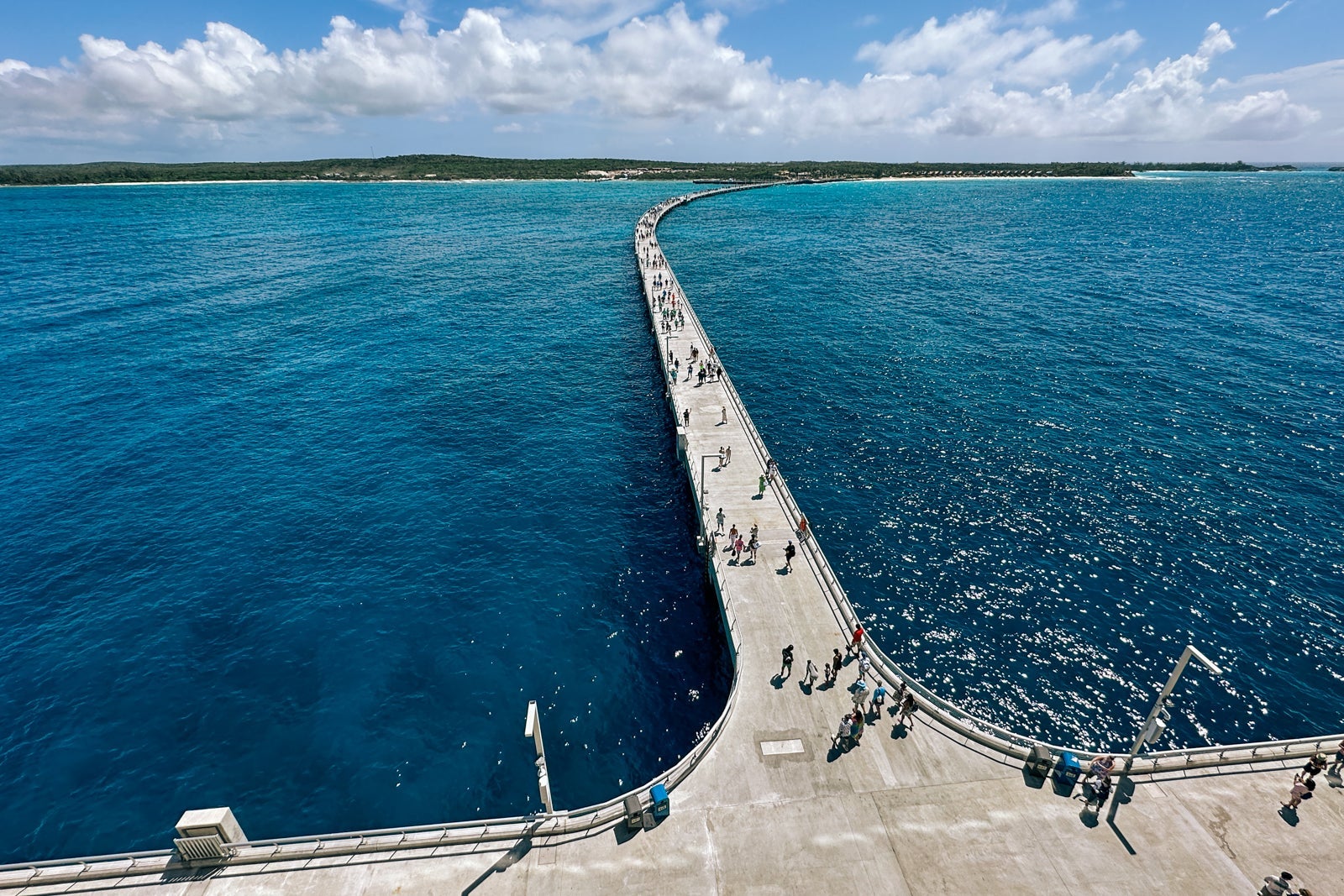 The pier at Disney's Lookout Cay at Lighthouse Point