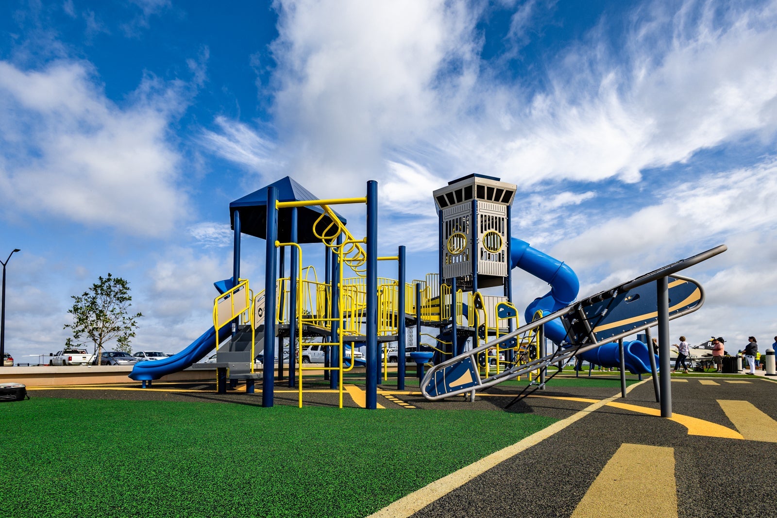 playground airport overlook