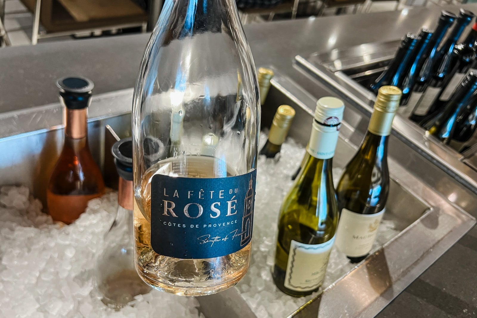 aa flagship lounge ord