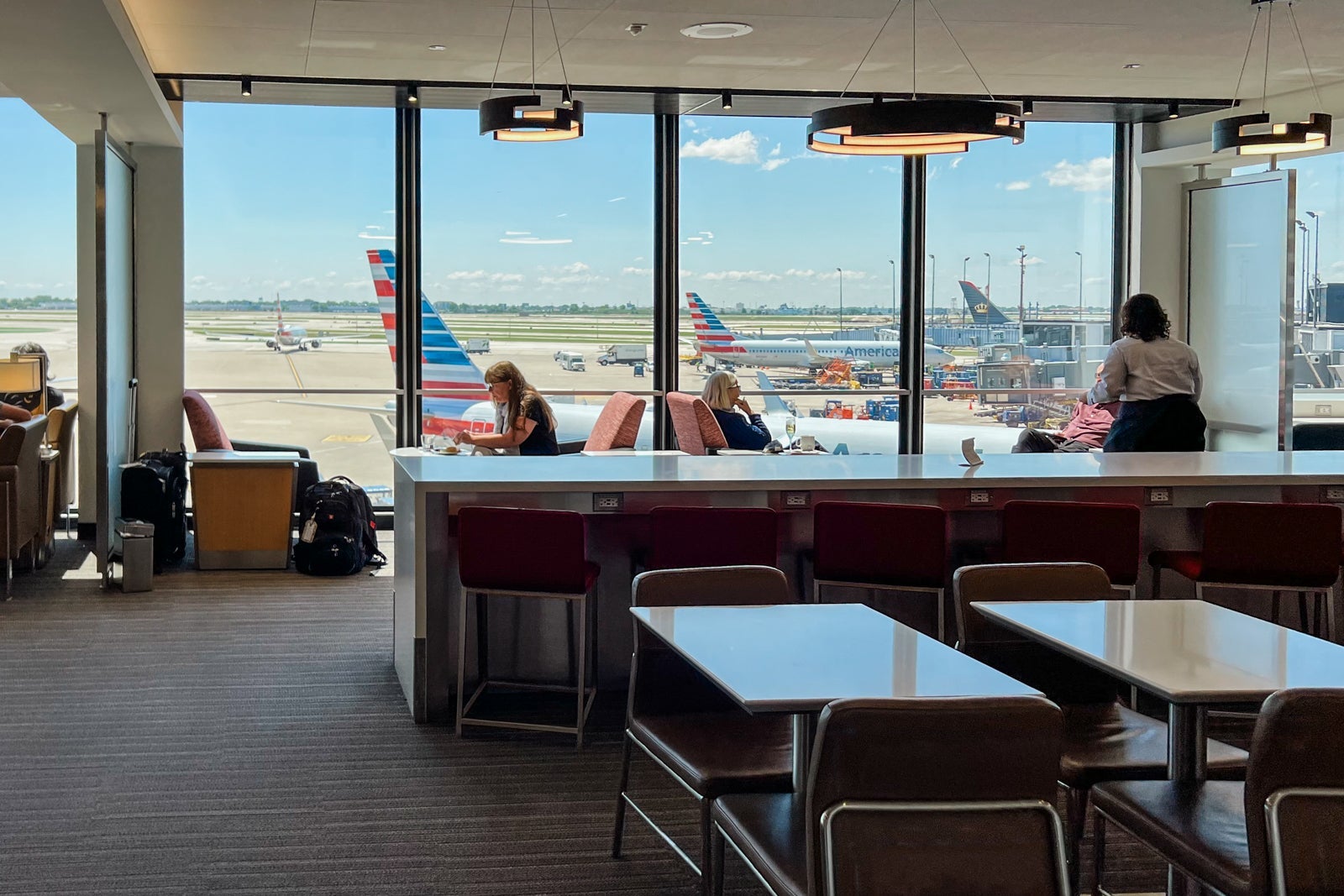 aa flagship lounge ord