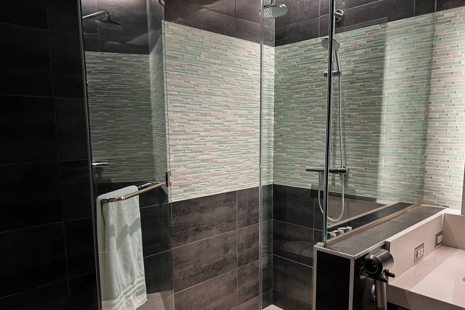 aa flagship lounge ord