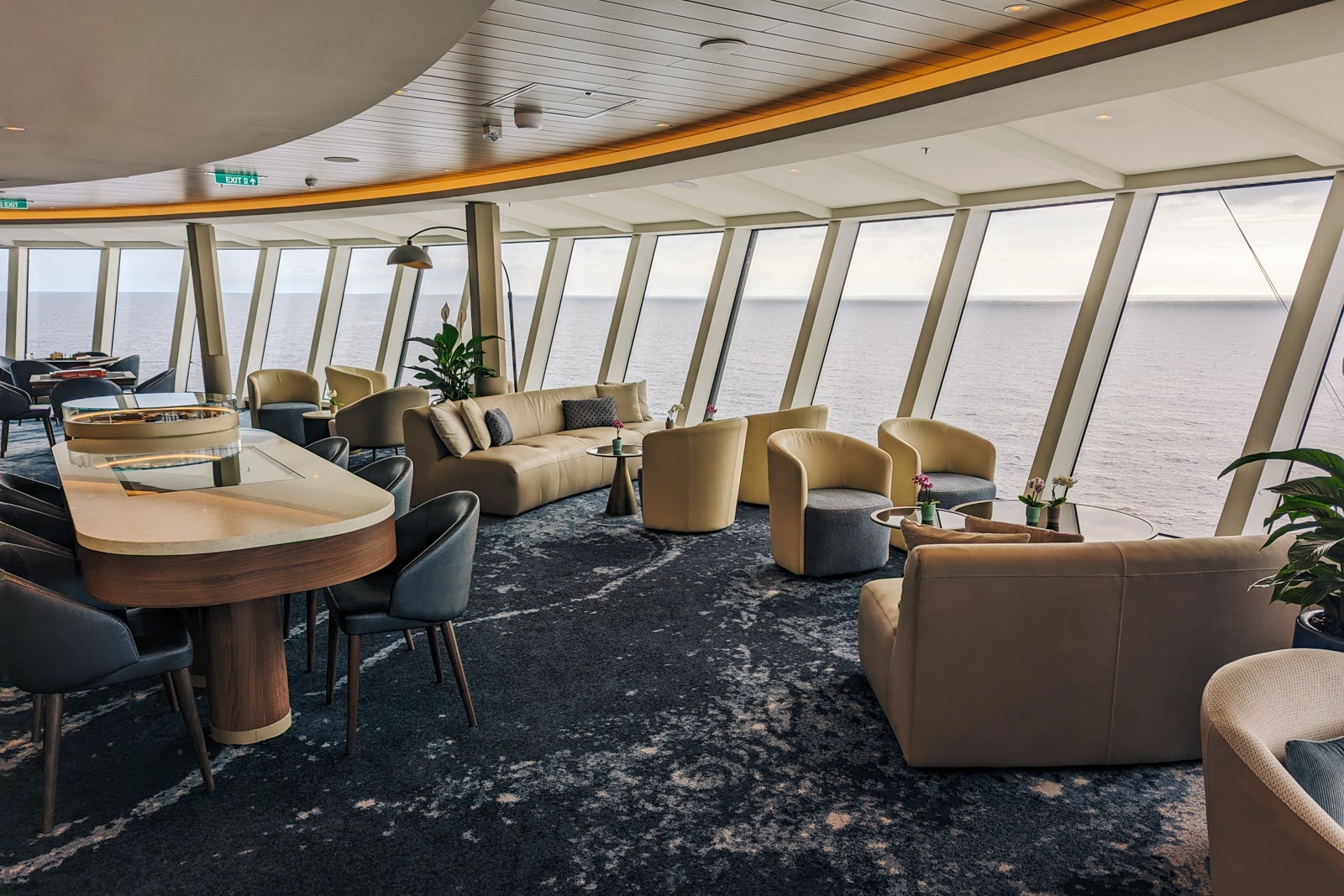 Observation Lounge on Silver Ray.