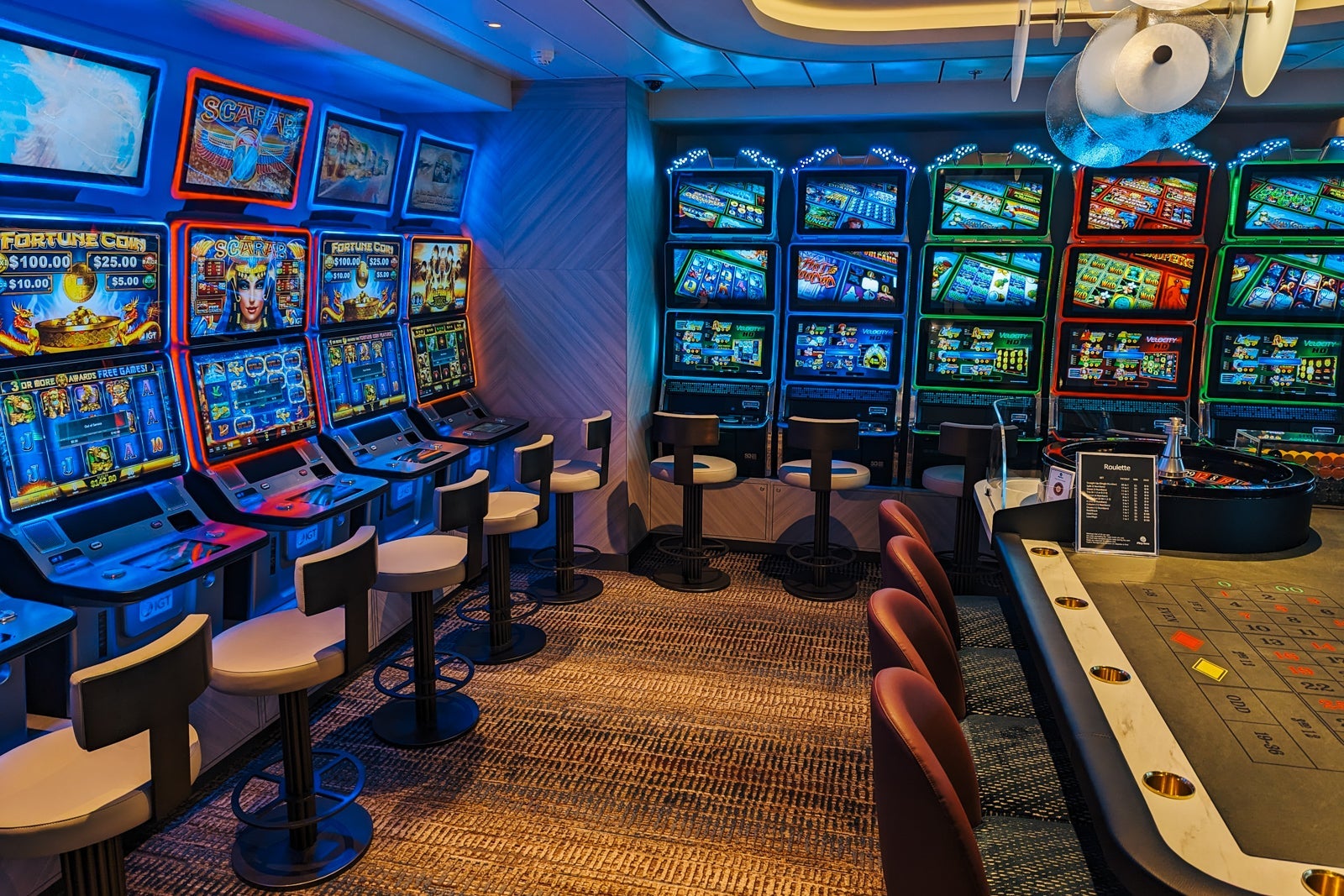 Casino on Silver Ray.