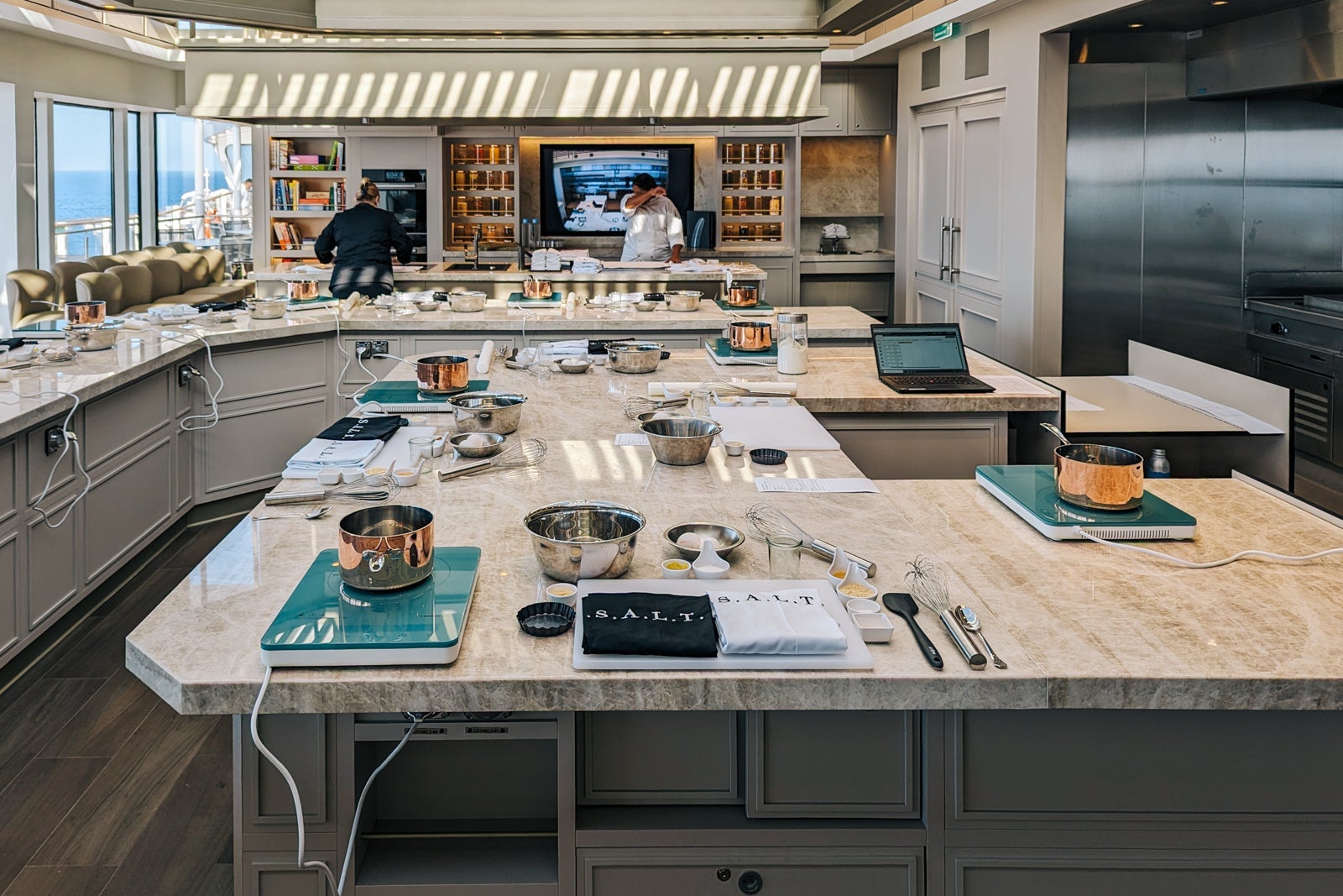 S.A.L.T. Lab on Silver Ray.