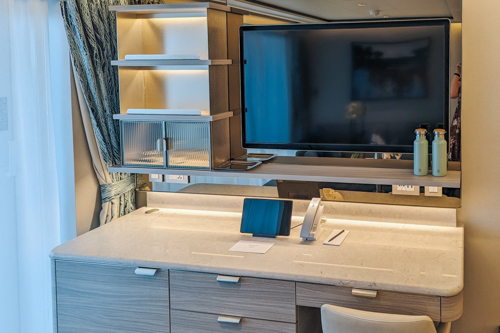 Deluxe Veranda Suite on Silver Ray.