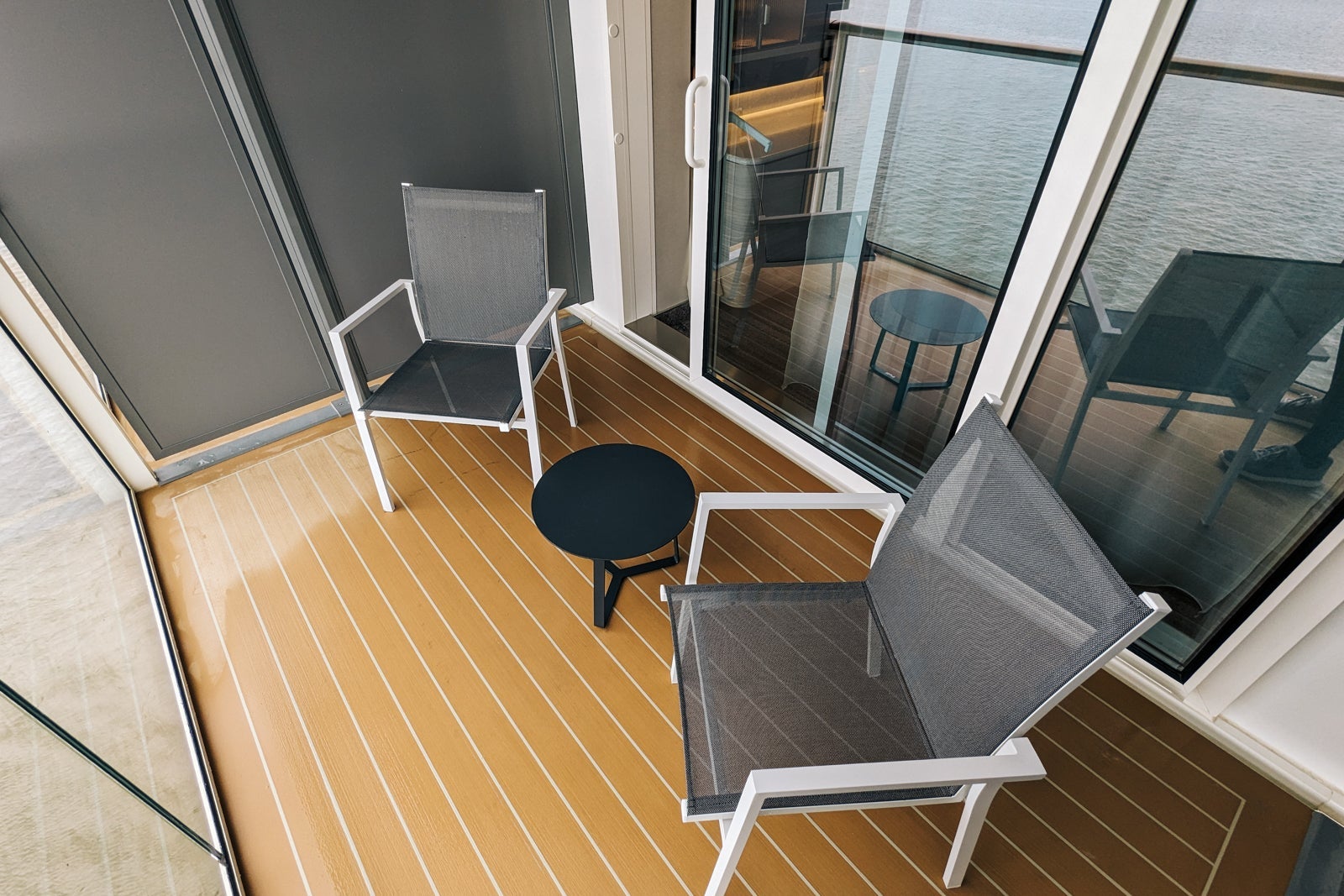 Balcony of Deluxe Veranda Suite on Silver Ray.