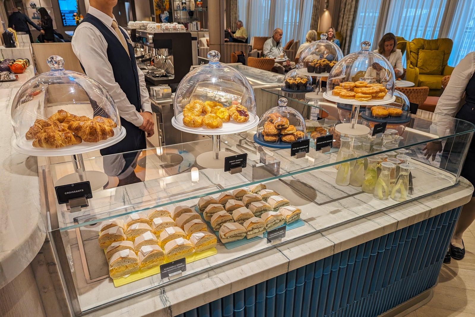 Arts Cafe on Silver Ray.