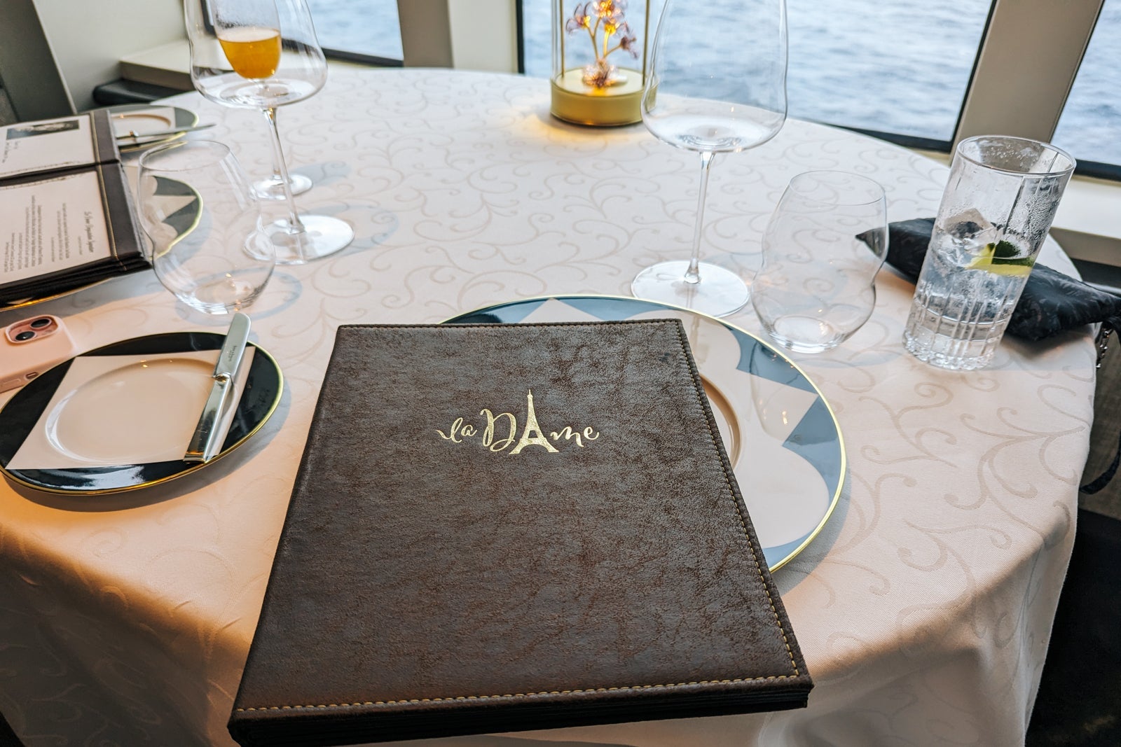 La Dame on Silver Ray.