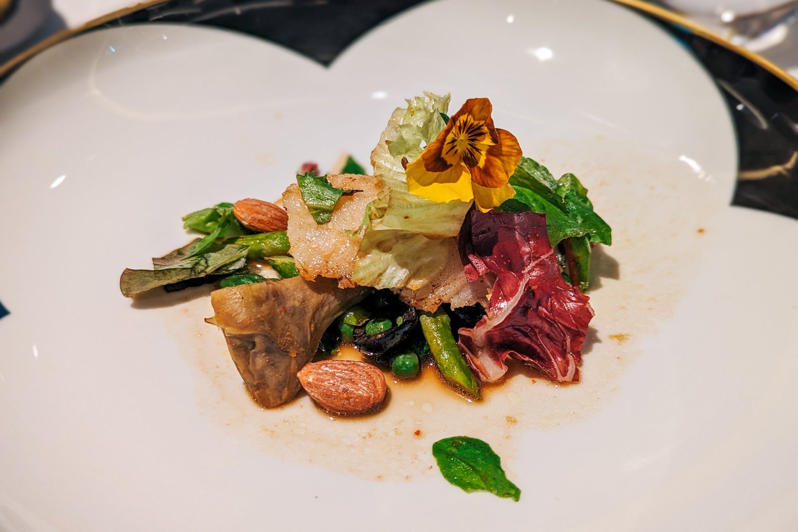 La Dame on Silver Ray.