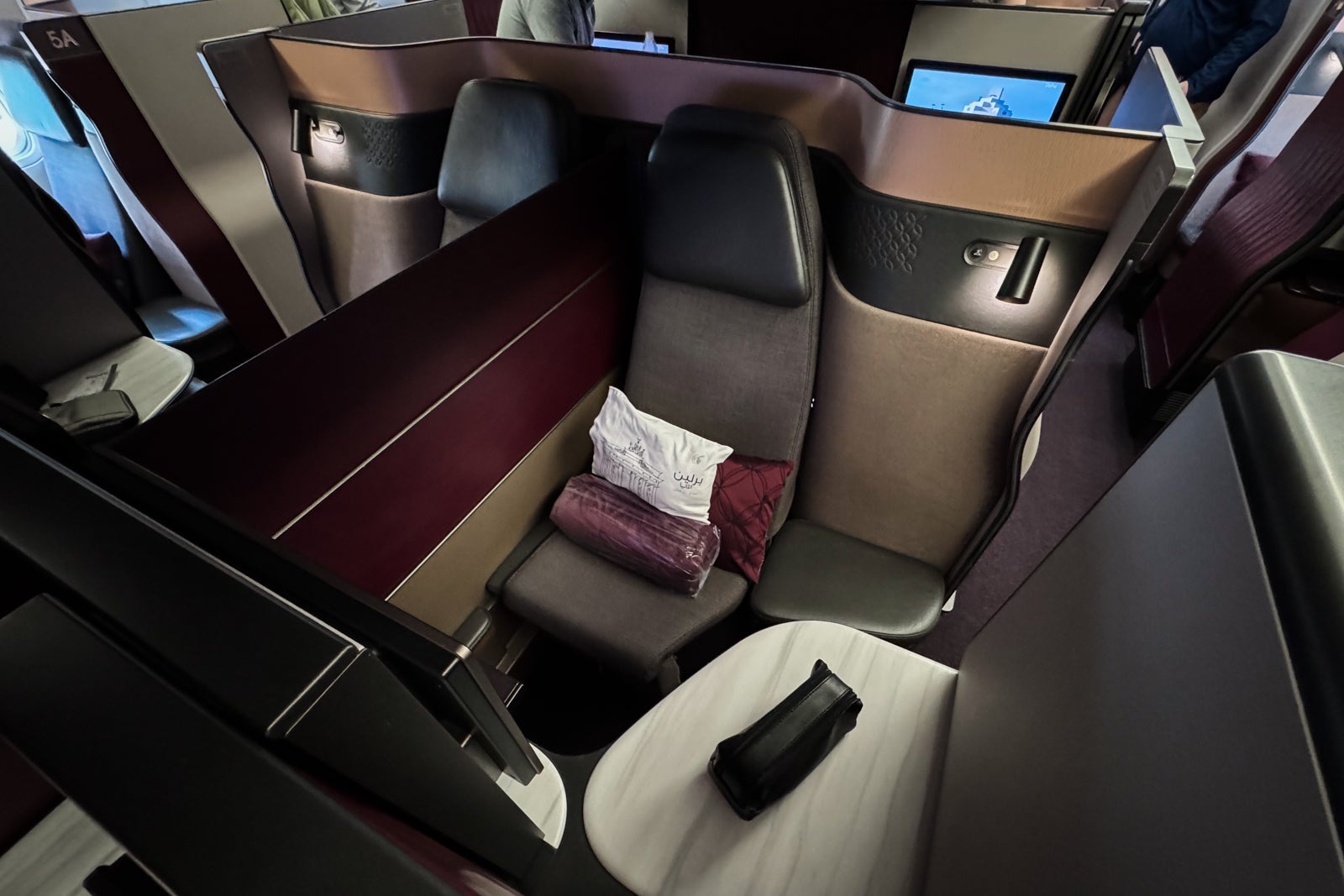 plane seat qsuite