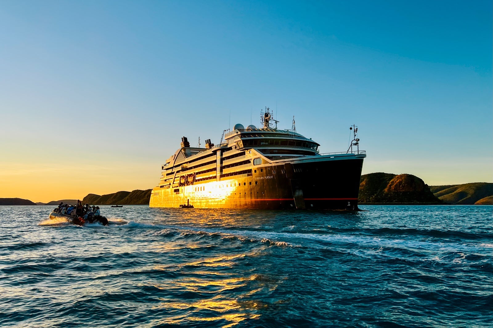Seabourn Pursuit