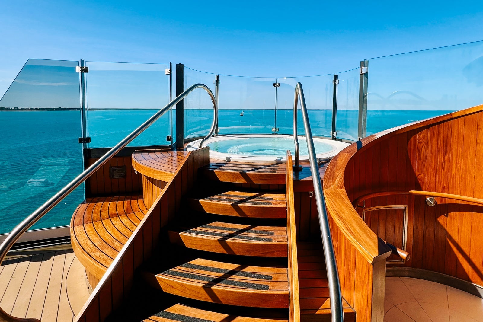 Seabourn Pursuit whirlpool