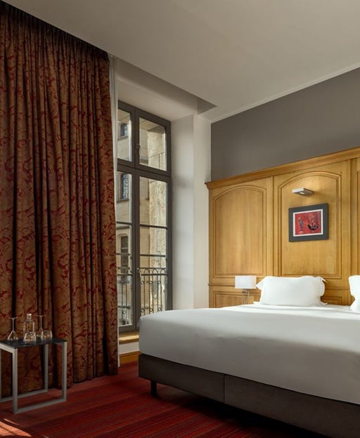 Twin King Privilege Room at Hotel de Bourgtheroulde