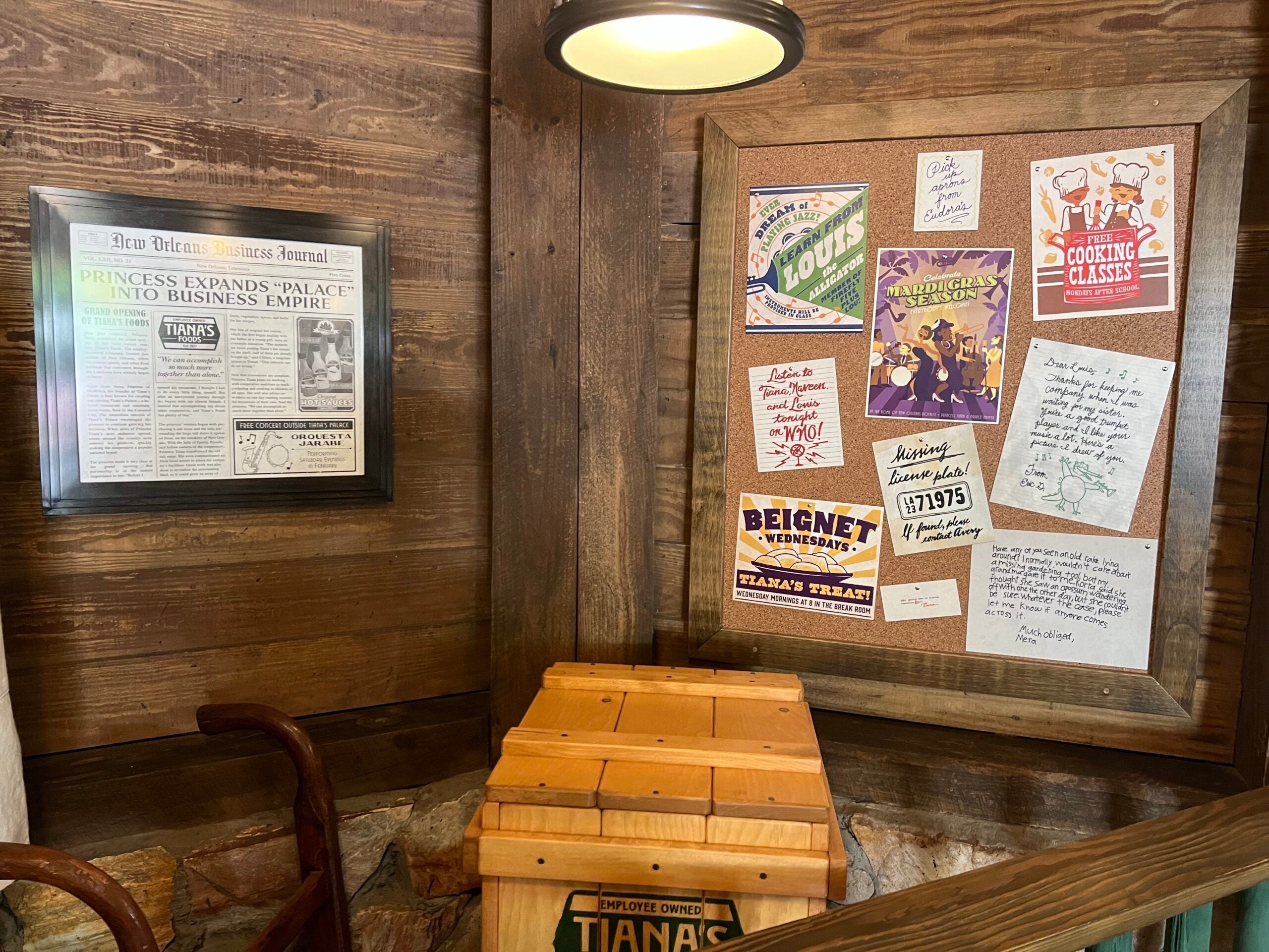 Tiana's Bayou Adventure interior decorations