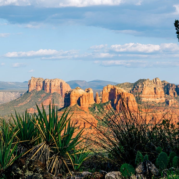 United joins Delta with new flights to Arizona city near Grand Canyon, Sedona