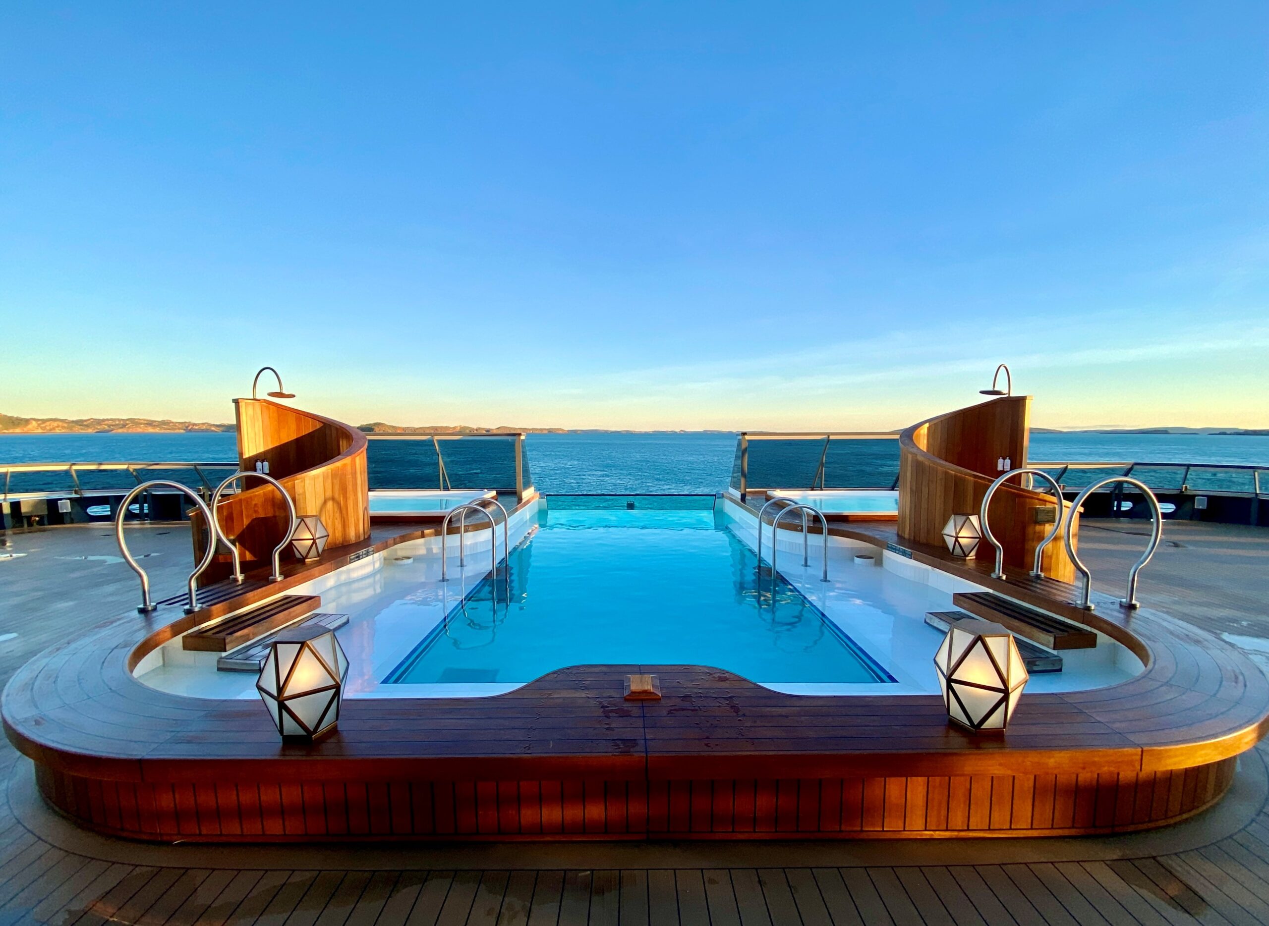 Seabourn Pursuit infinity pool