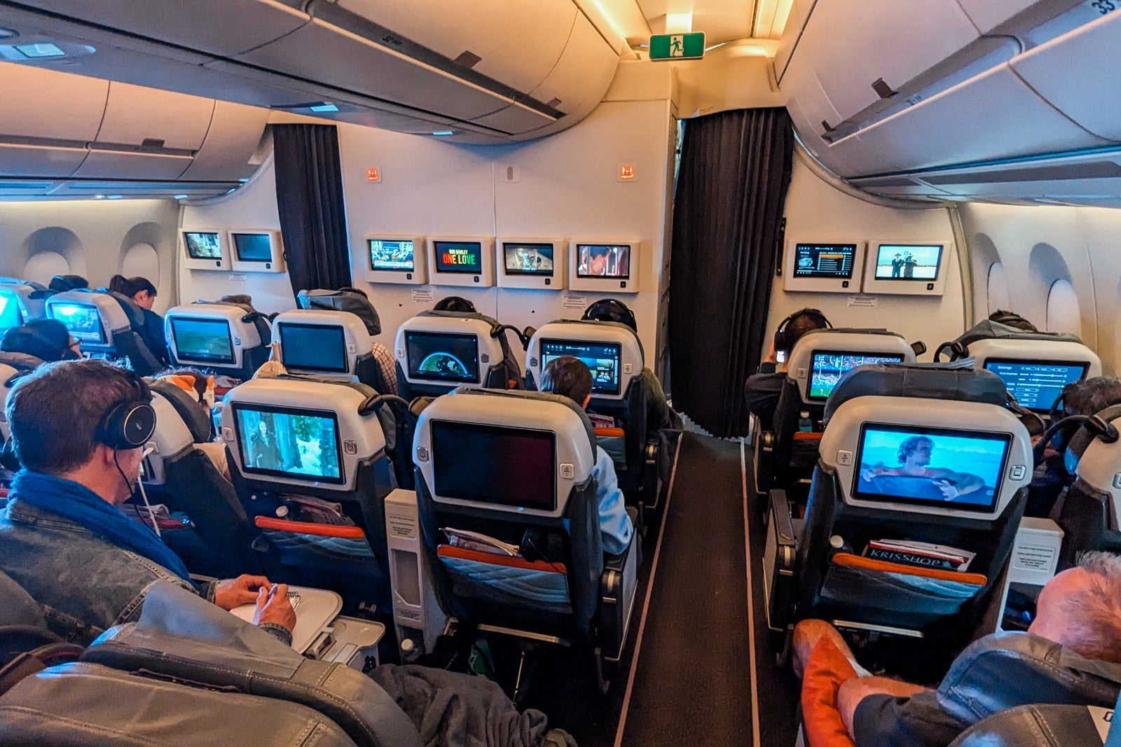 singapore airlines cabin
