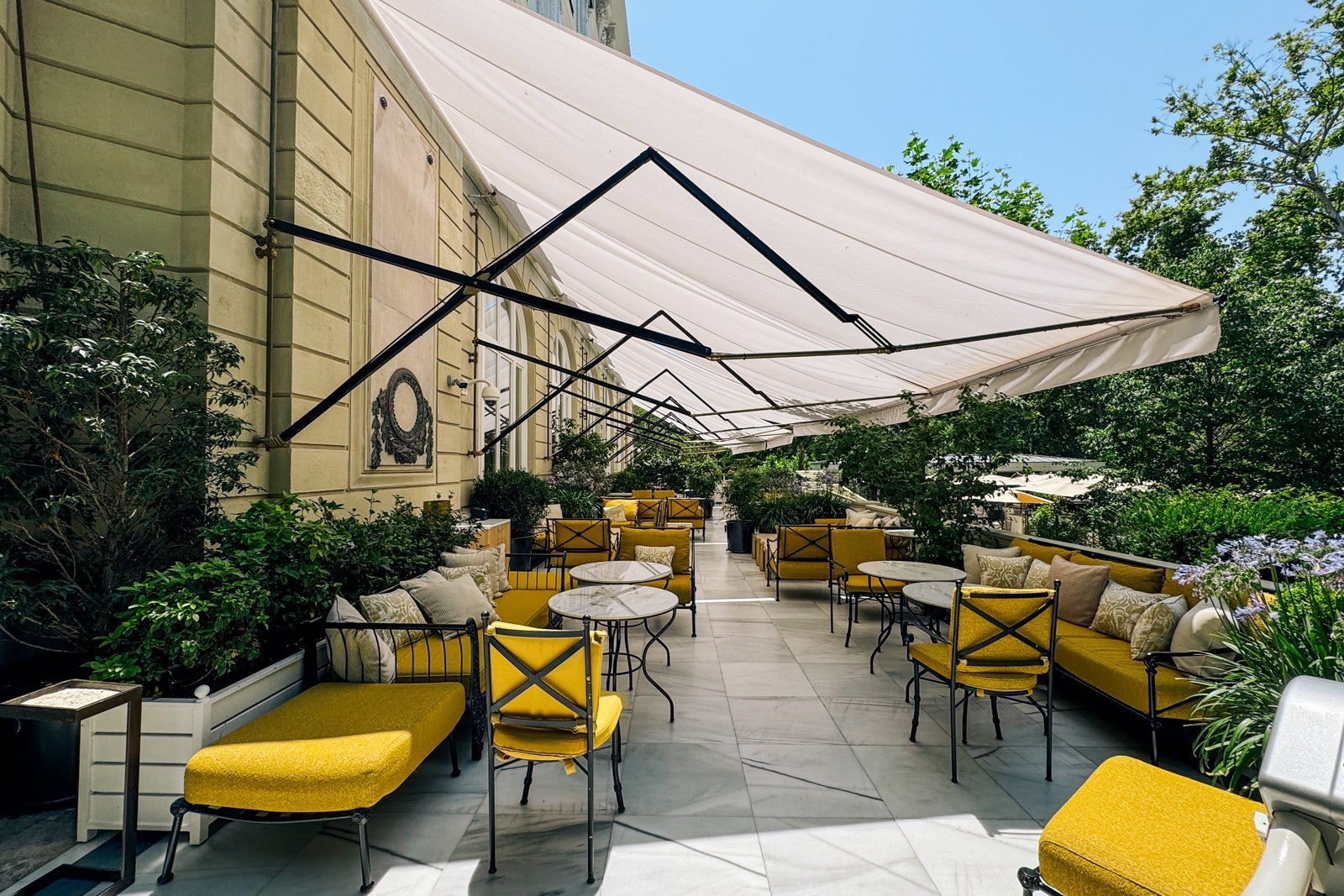 The outdoor terrace of the Mandarin Oriental Ritz, Madrid